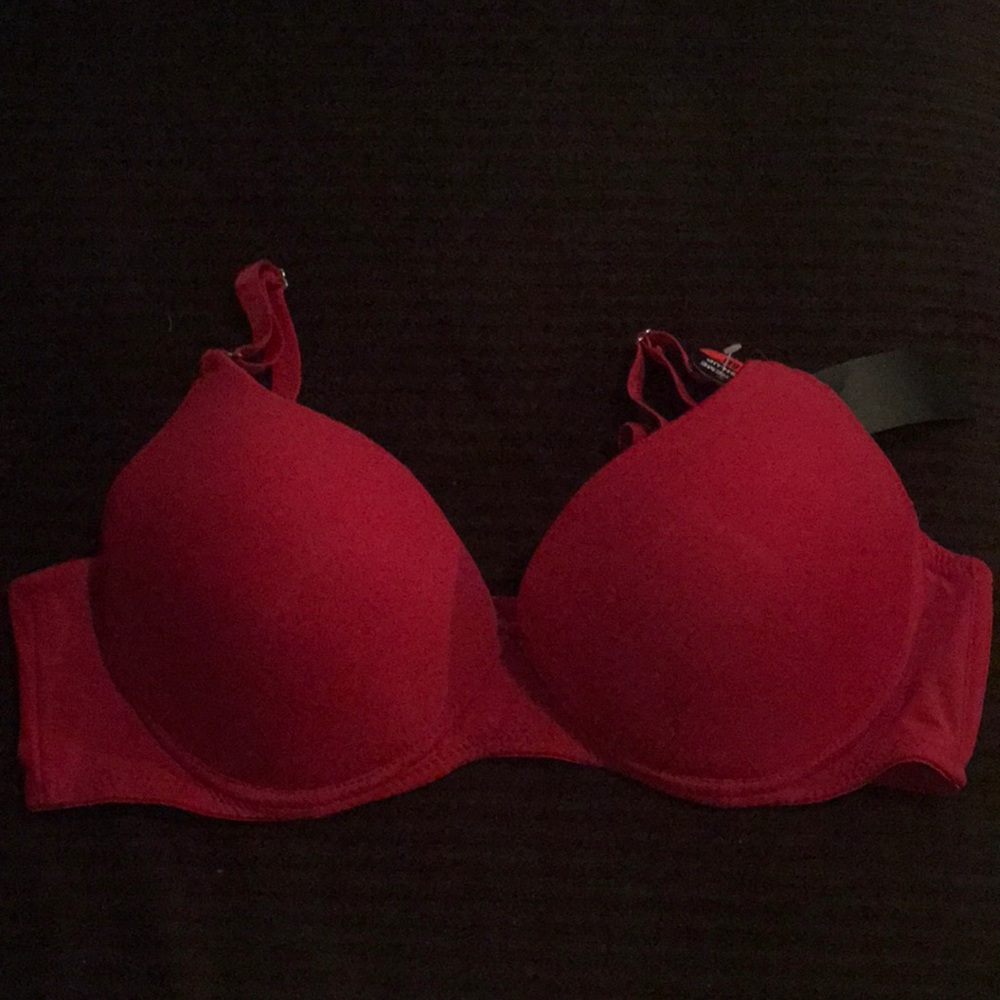 RED PUSH UP BRA